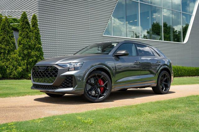 2026 Audi RS Q8 SUV performance