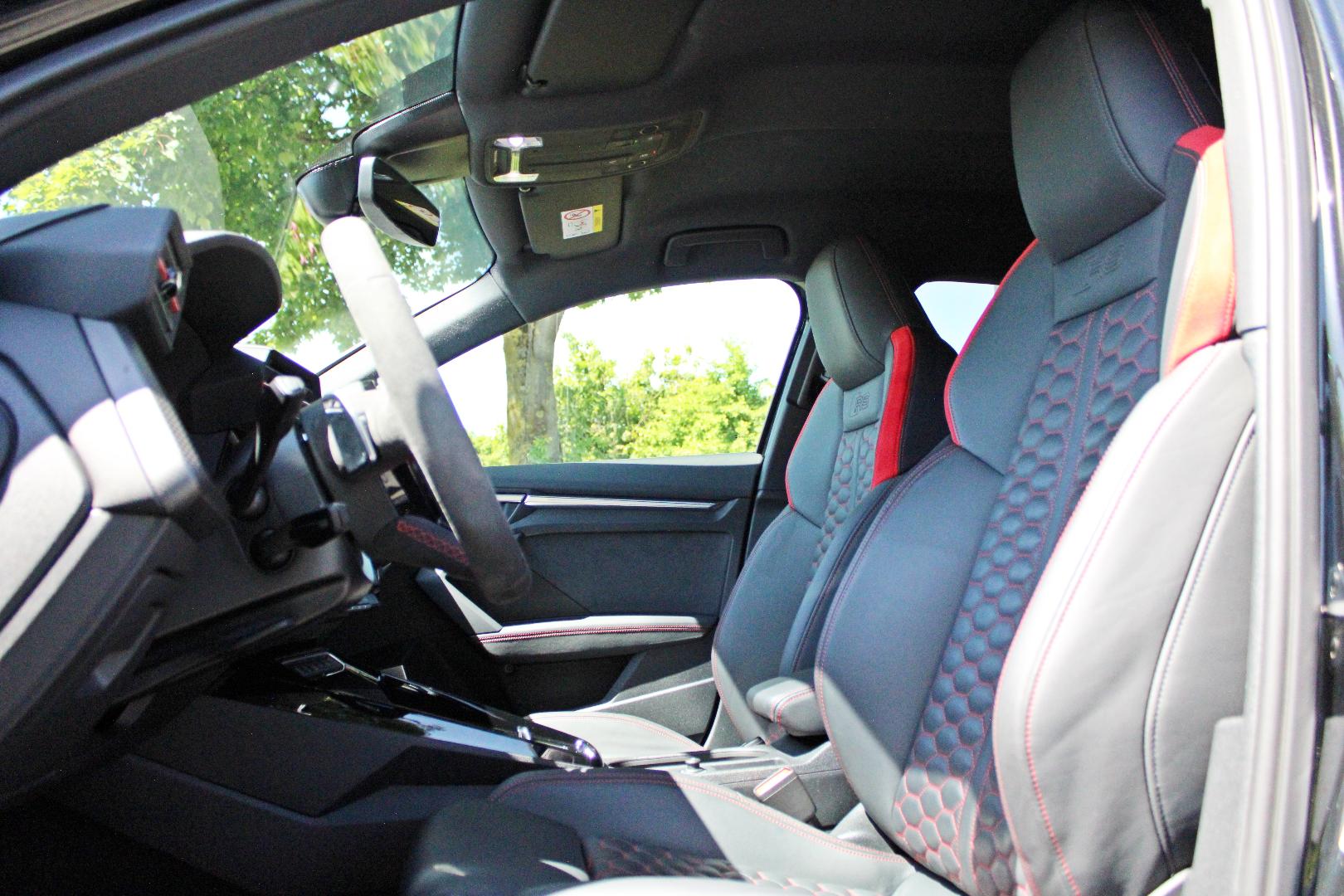 Image about Audi RS 3 Limousine TFSI quattro S tronic