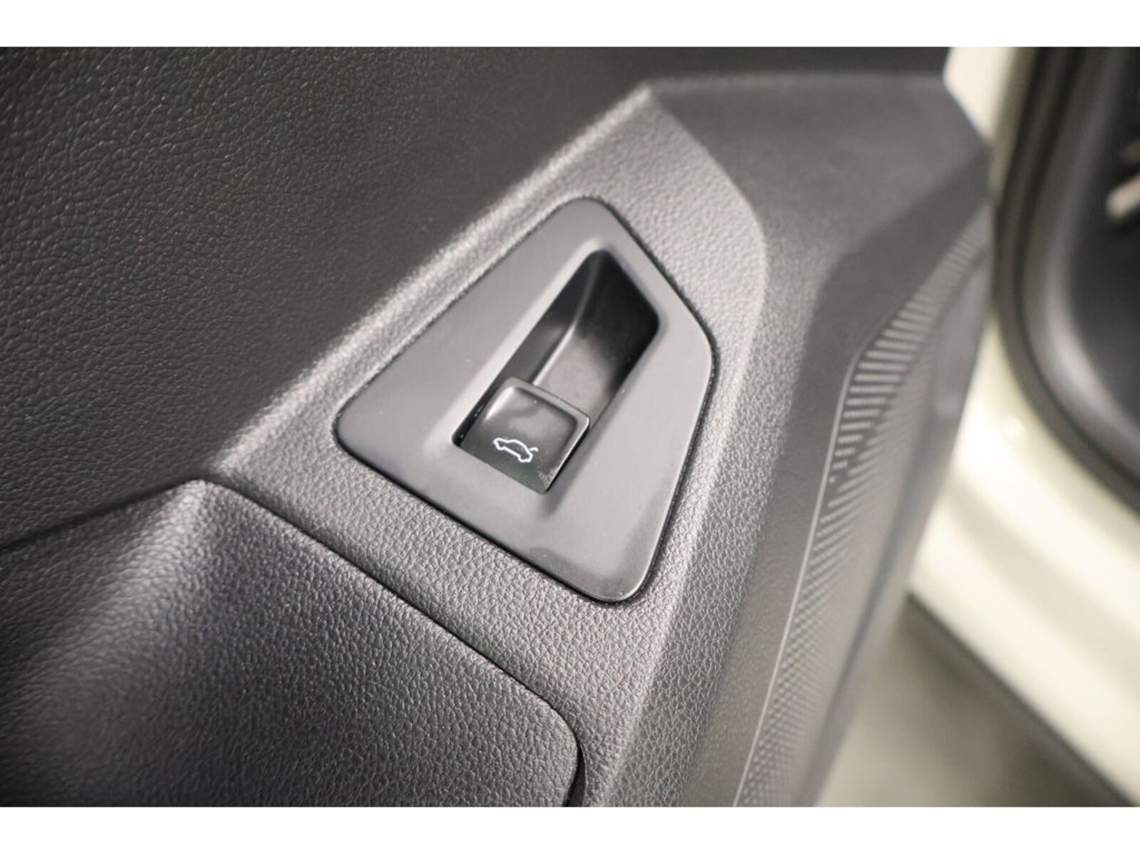 Volkswagen Touareg – Bild 22