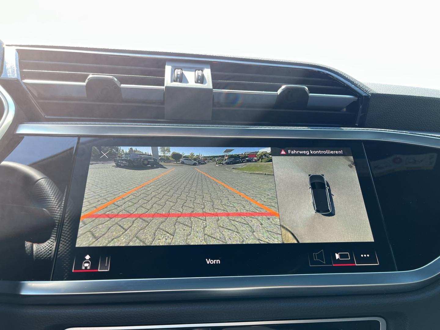 Image about Audi Q3 S line 45 TFSI quattro S tronic