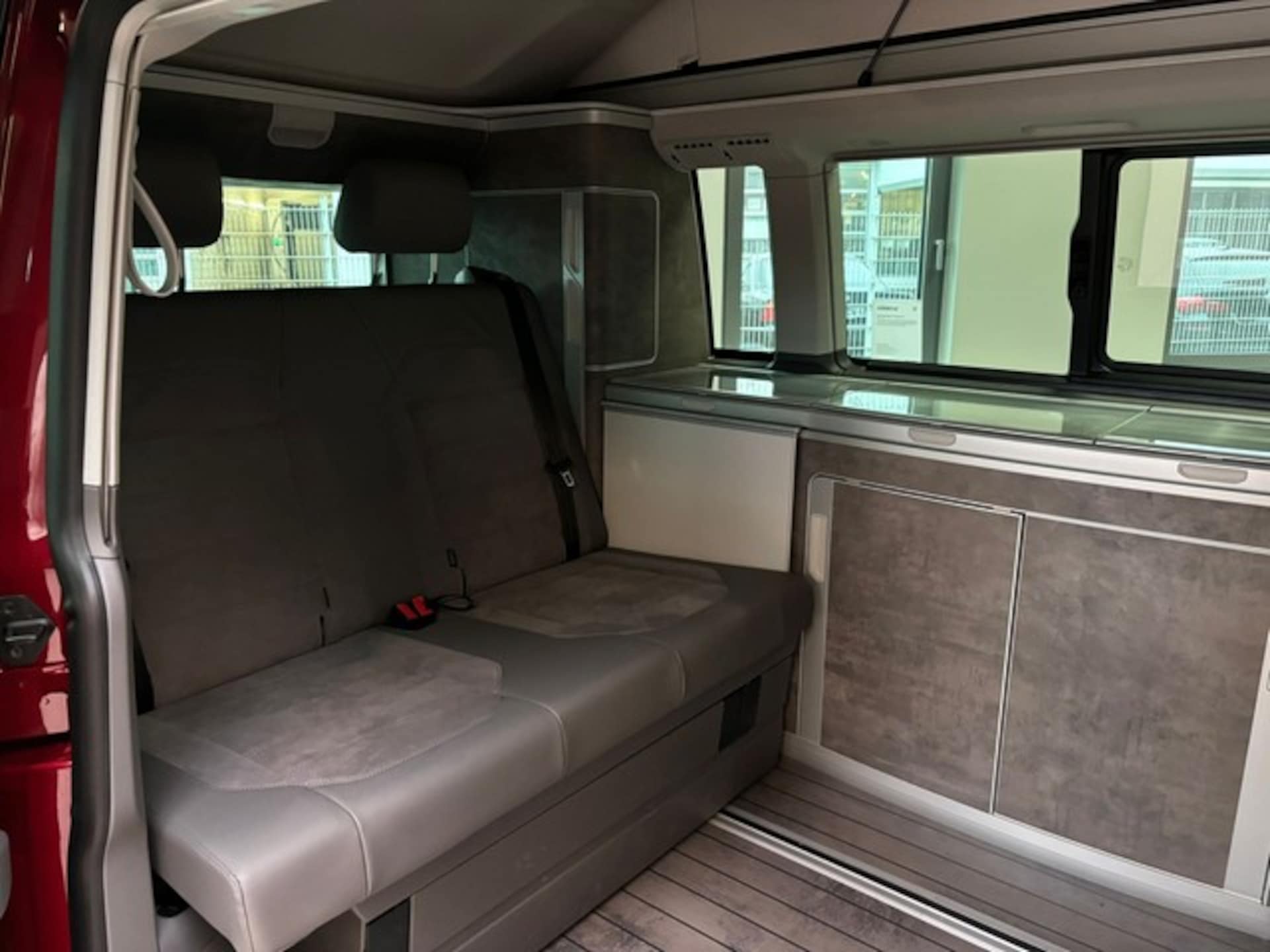 Volkswagen T6.1 California Ocean