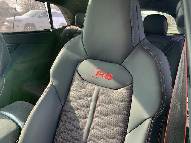 2026 Audi RS Q8 Base - Photo 10