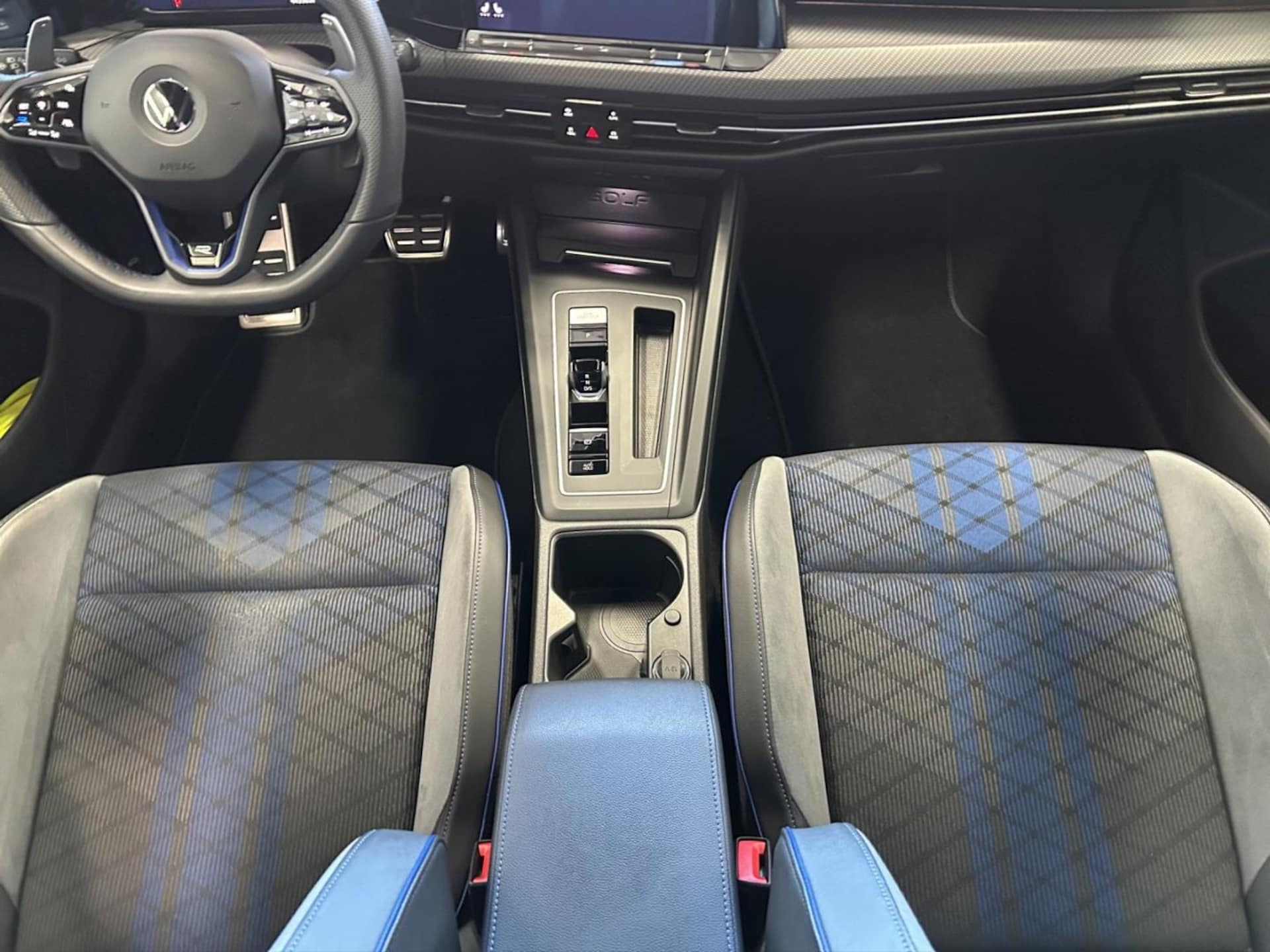 Volkswagen Golf R