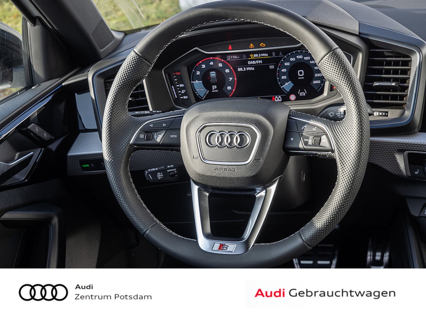 Bild über Audi A1 allstreet 30 TFSI S tronic - für weitere Informationen kontaktieren Sie den Audi Partner