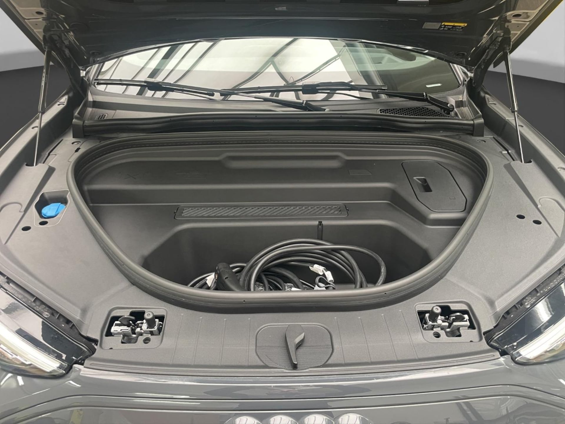 Audi Q6 SUV e-tron