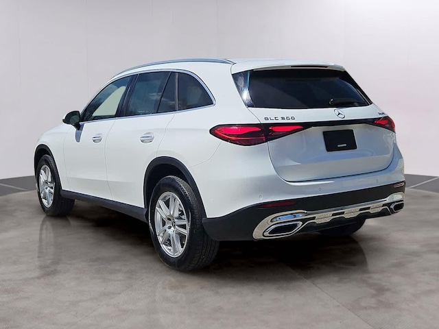 2025 Mercedes-Benz GLC 300