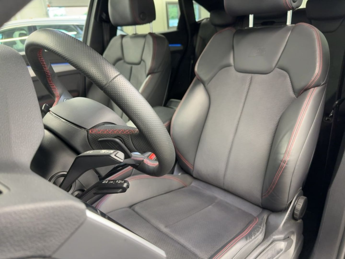 Bild über Audi Q5 Sportback 40 TDI quattro S tronic - für weitere Informationen kontaktieren Sie den Audi Partner