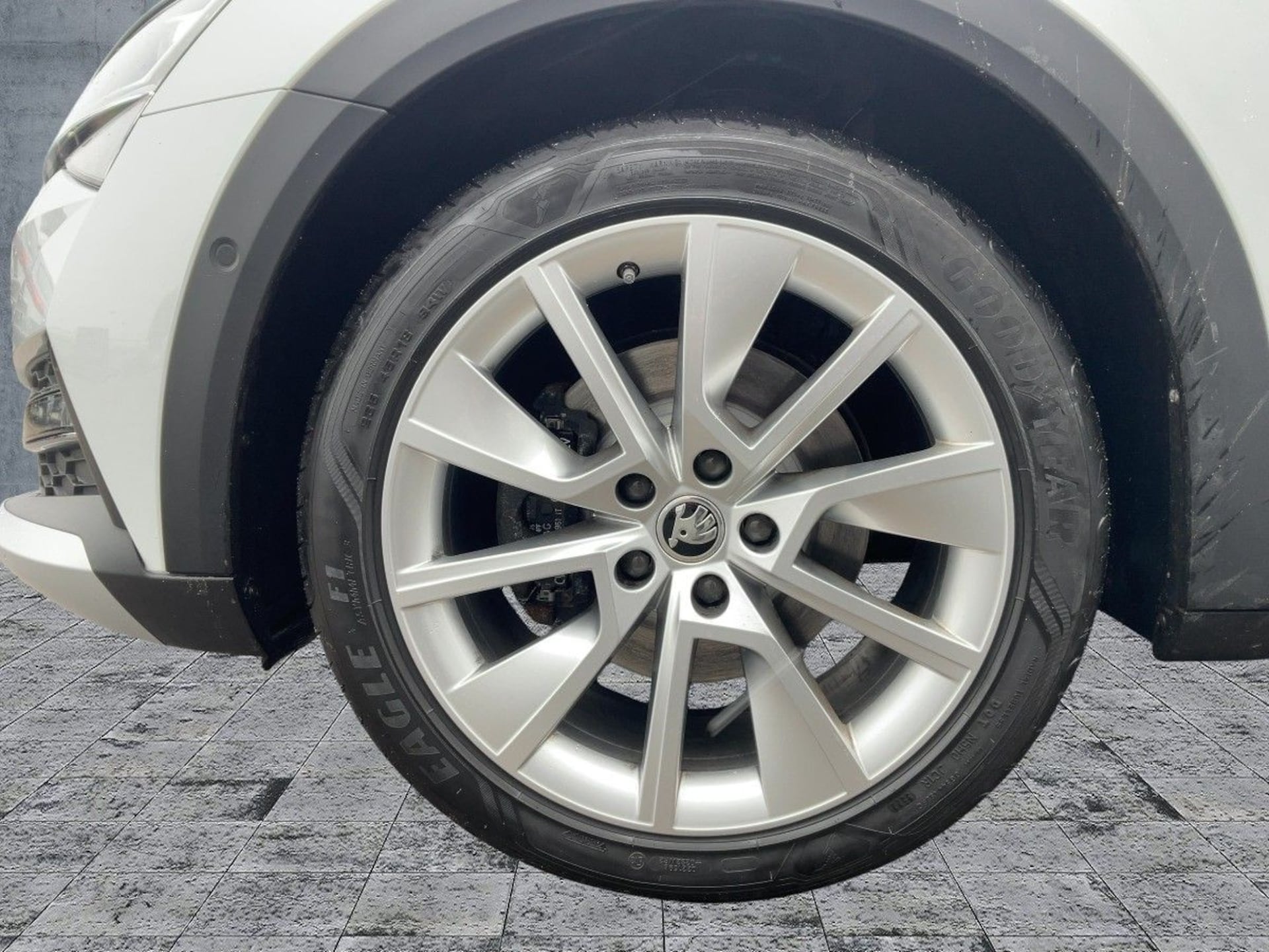 Skoda Superb Combi Scout