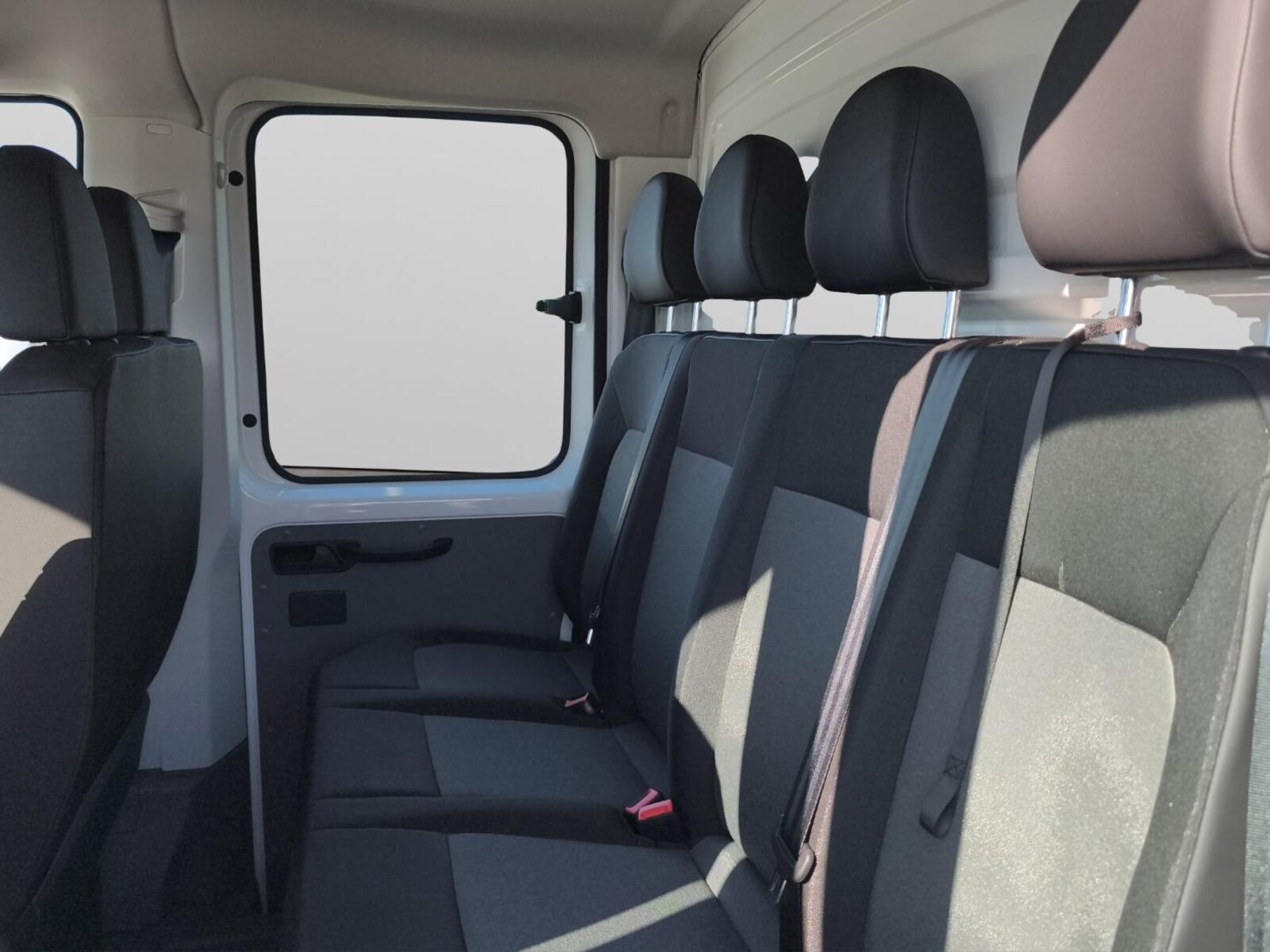 Volkswagen Crafter Doppelkabine langer Radstand – Bild 13