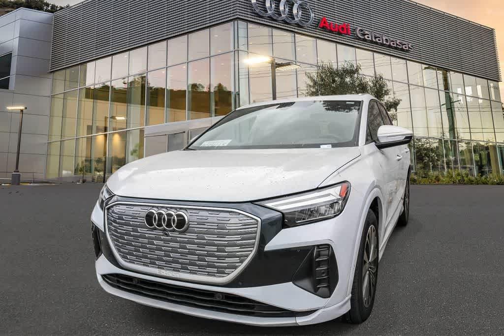 2023 Audi Q4 e-tron 40 Premium Plus's photo