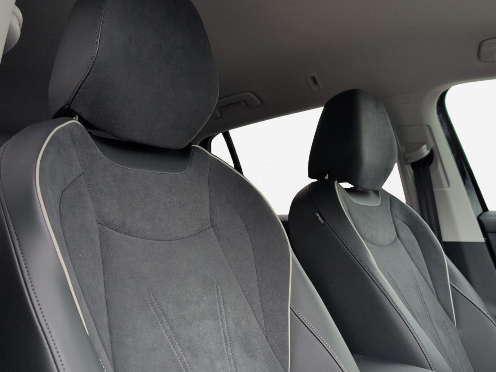 Volkswagen Tiguan – Bild 10