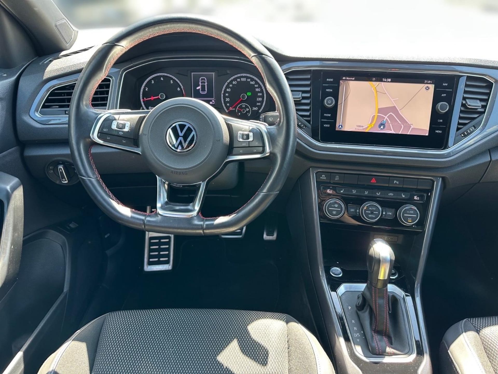 Volkswagen T-Roc Sport