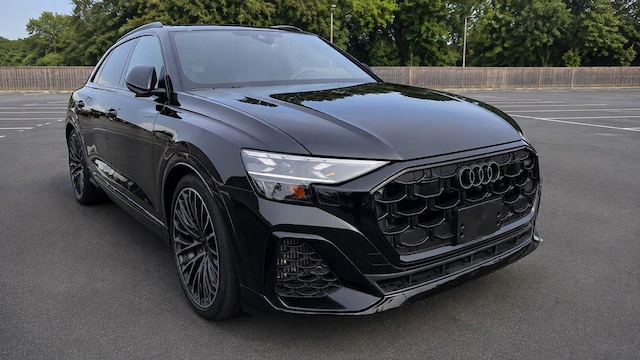 2024 Audi SQ8
