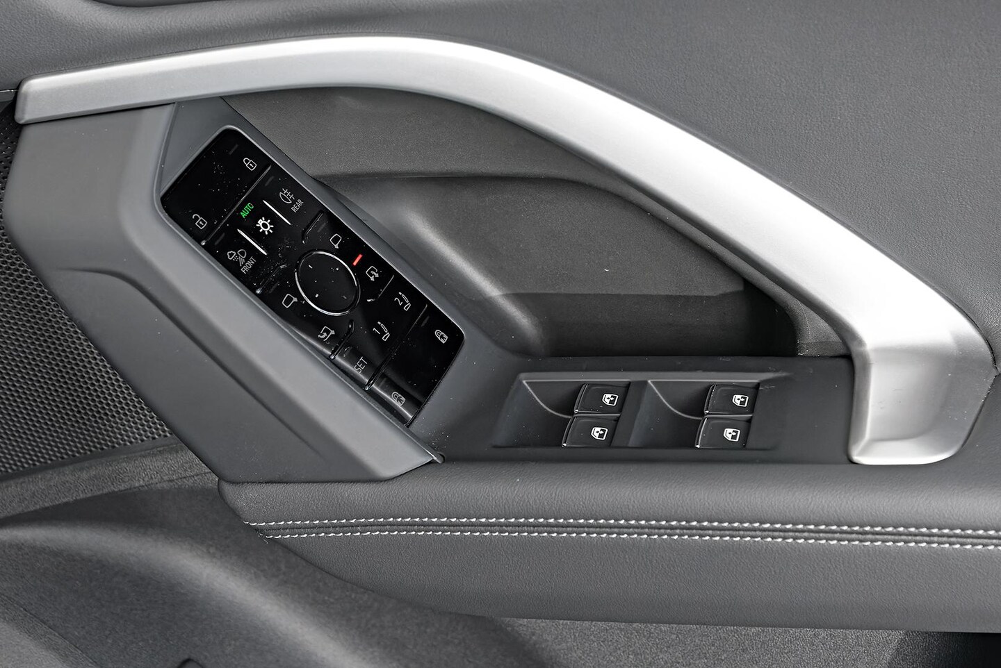Image about Audi Q5 SUV TDI quattro 150 kW