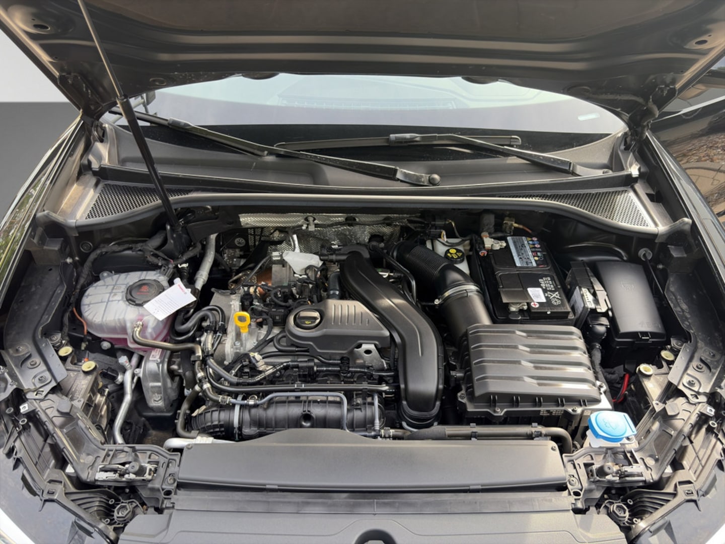 Bild über Audi Q3 S line 35 TFSI S tronic - für weitere Informationen kontaktieren Sie den Audi Partner