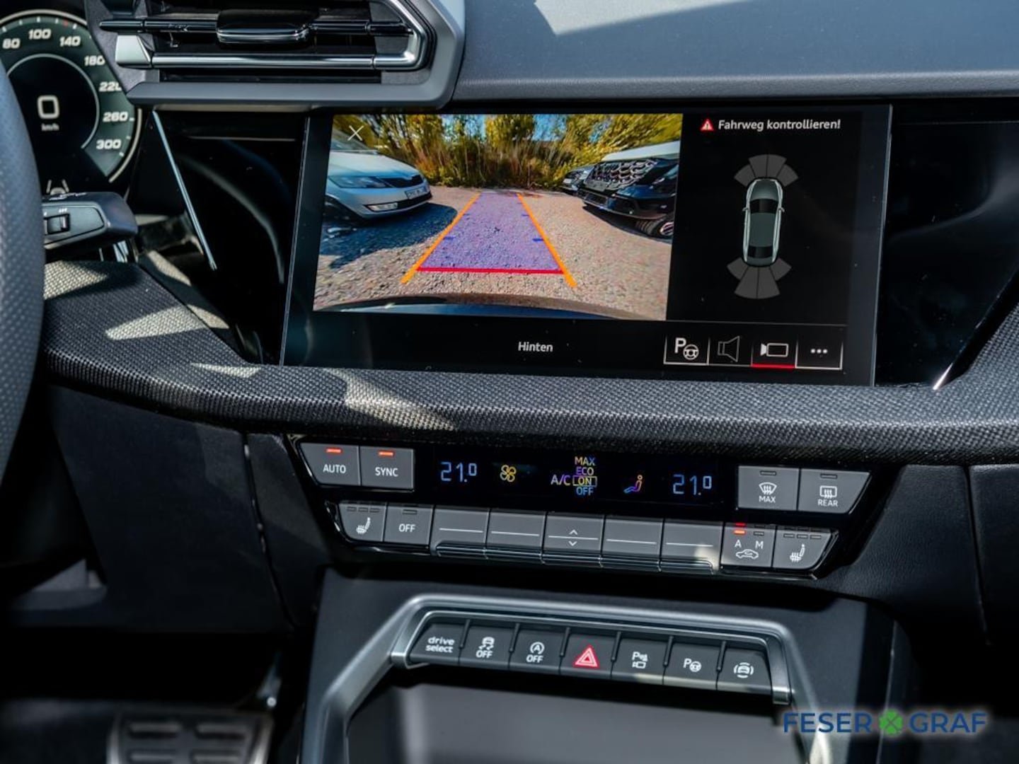 Bild über Audi S3 Limousine TFSI quattro S tronic - für weitere Informationen kontaktieren Sie den Audi Partner