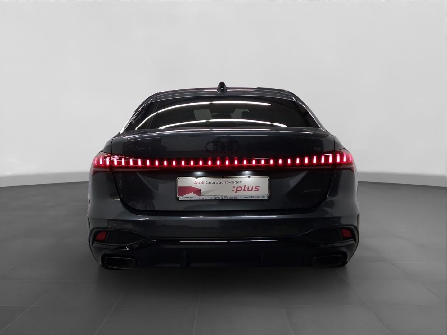 Bild über Audi A5 Limousine e-hybrid e-hybrid quattro 220 kW S tronic - für weitere Informationen kontaktieren Sie den Audi Partner