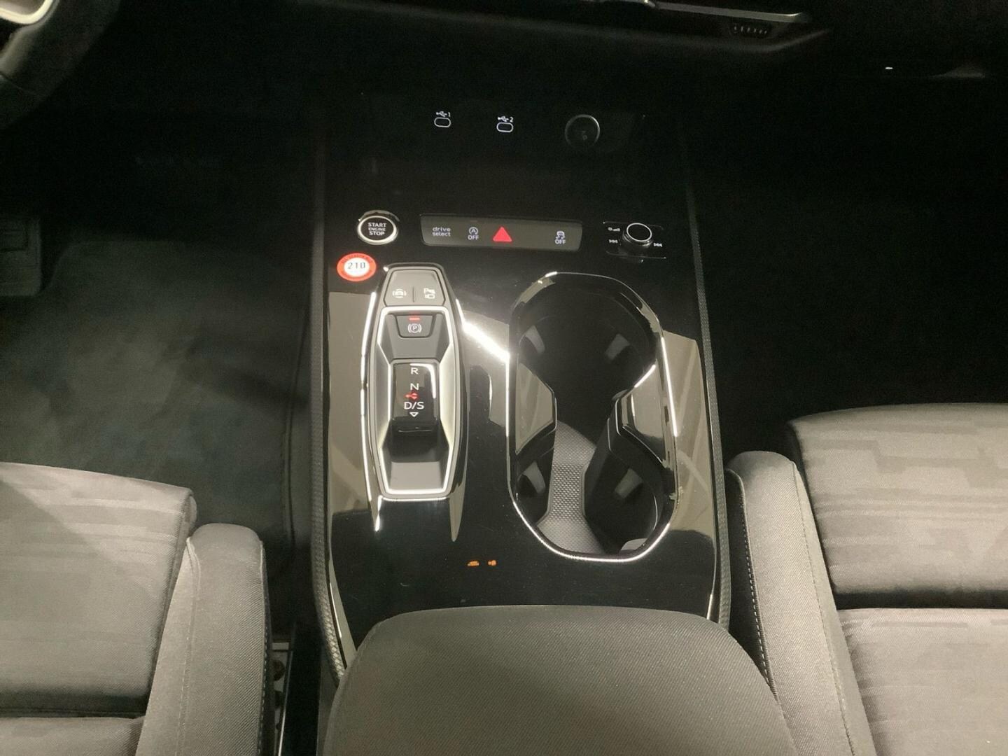 Bild über Audi A5 Avant TFSI 150 kW S tronic - für weitere Informationen kontaktieren Sie den Audi Partner