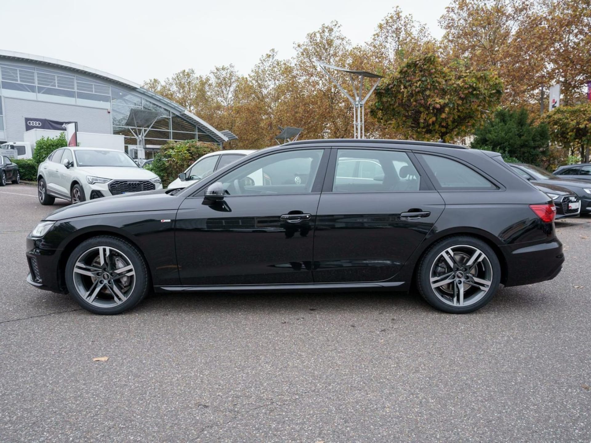 Audi A4 Avant S line