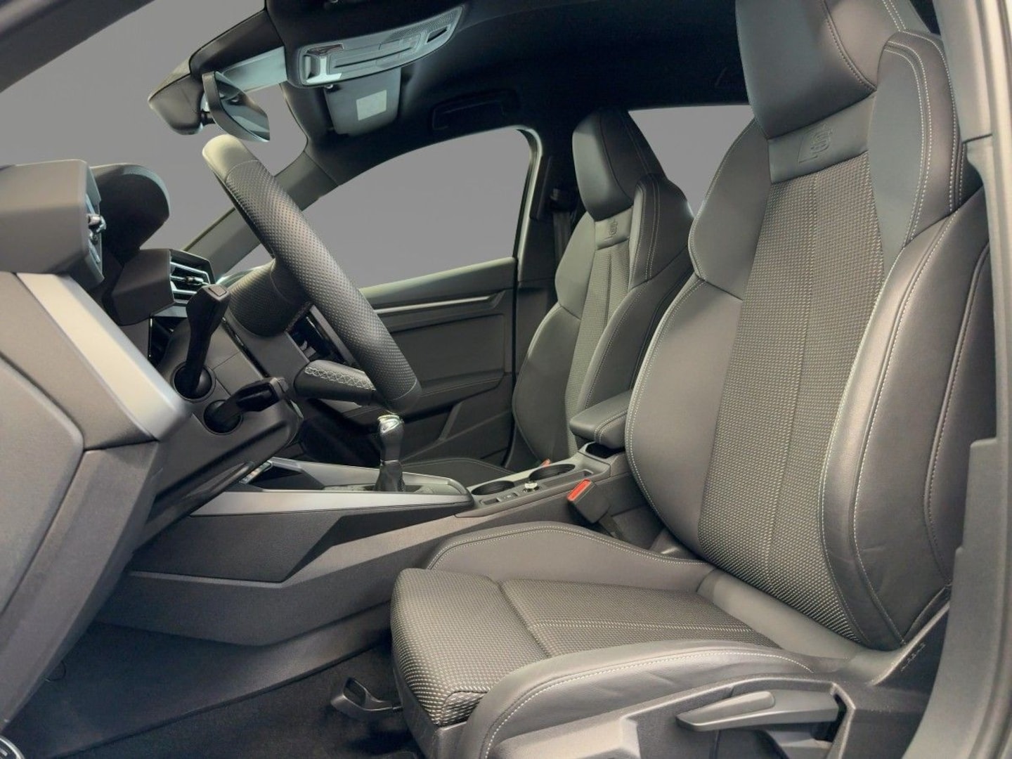 Bild über Audi A3 Sportback 30 TDI Schaltgetriebe - für weitere Informationen kontaktieren Sie den Audi Partner
