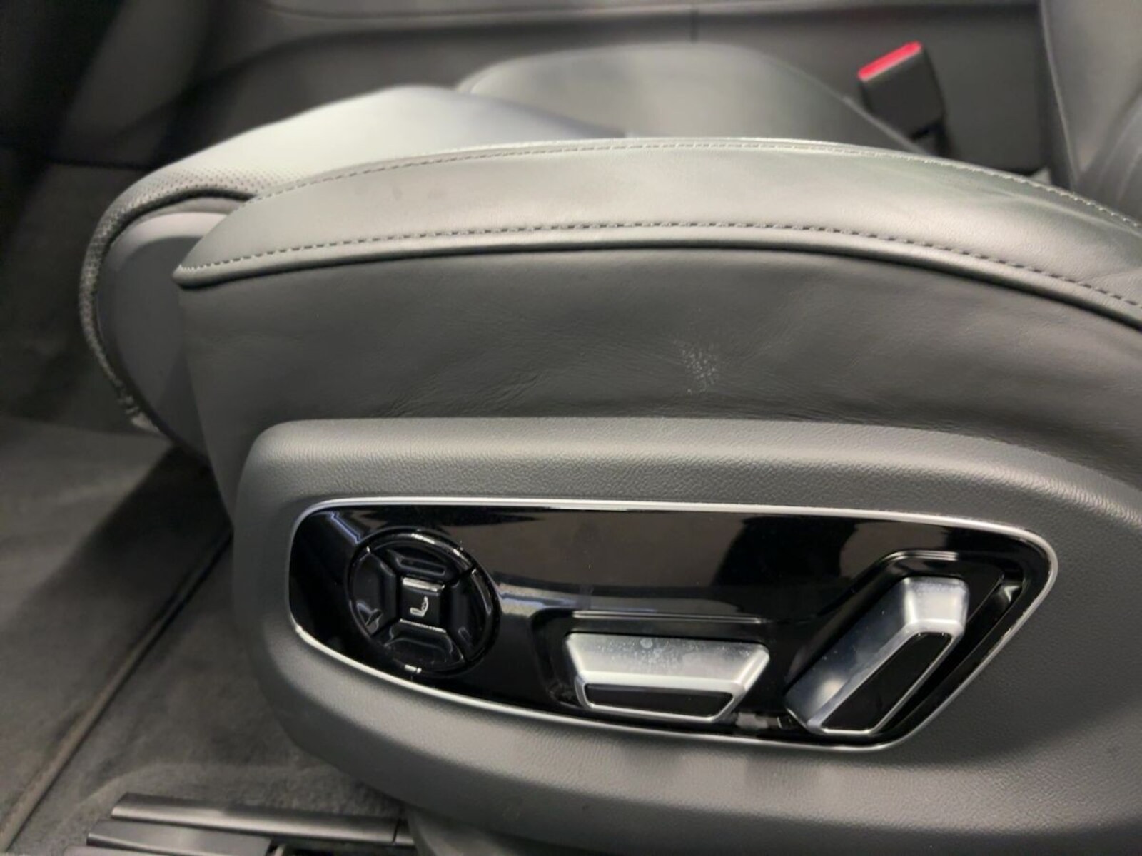 Audi A8 Lang – Bild 17