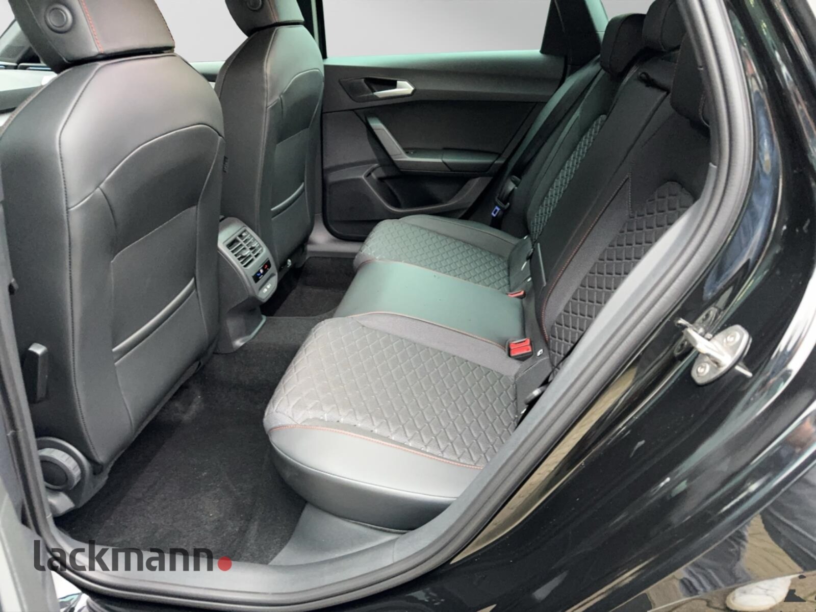 SEAT Leon Sportstourer – Bild 12