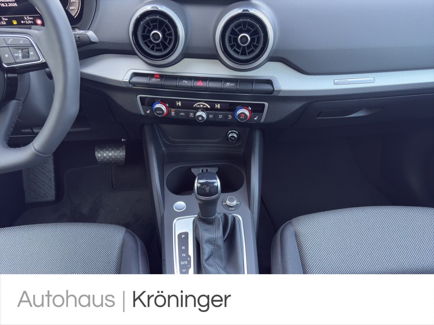 Bild über Audi Q2 advanced 35 TFSI S tronic - für weitere Informationen kontaktieren Sie den Audi Partner