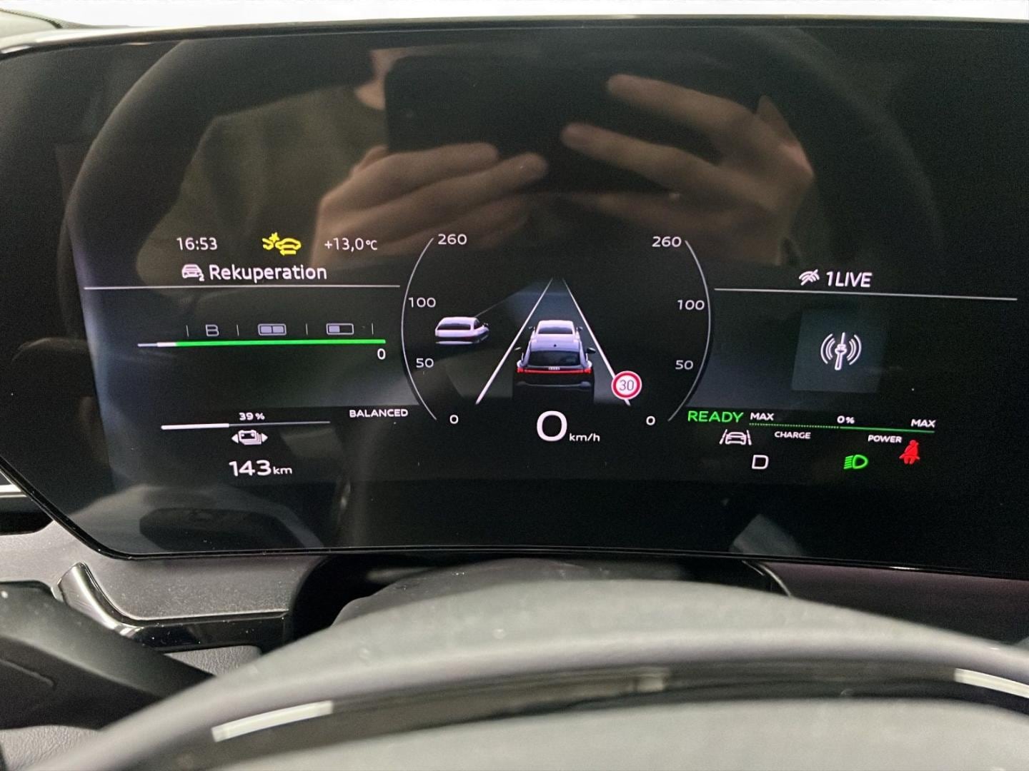 Bild über Audi Q6 Sportback e-tron e-tron performance - für weitere Informationen kontaktieren Sie den Audi Partner