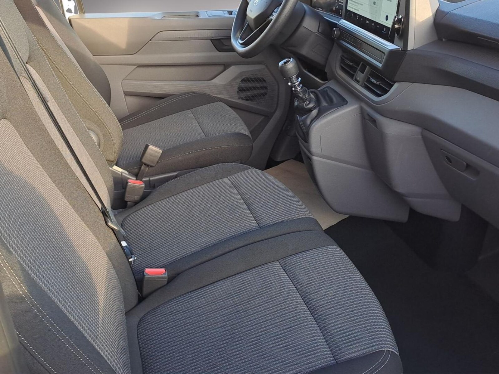 Volkswagen Transporter Kasten kurzer Radstand – Bild 13