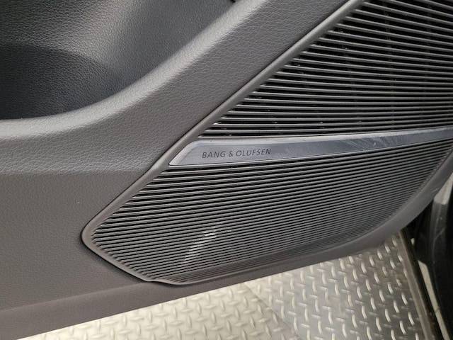 2026 Audi RS Q8 Base - Photo 35