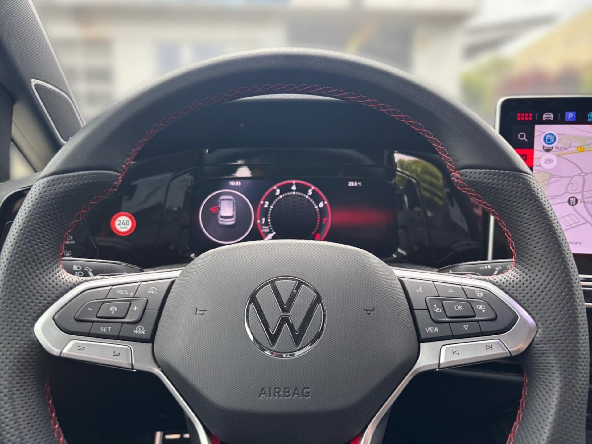 Volkswagen Golf GTI