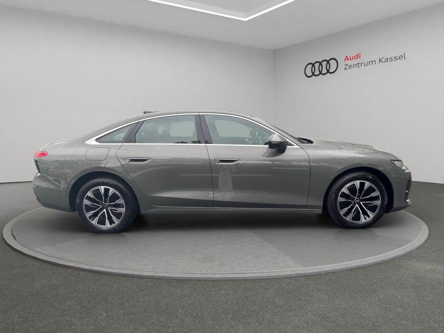Bild über Audi A6 Limousine TDI 150 kW S tronic - für weitere Informationen kontaktieren Sie den Audi Partner