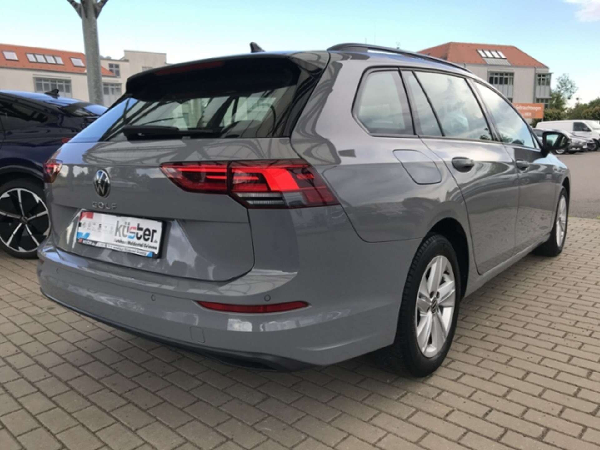 Volkswagen Golf Variant Life