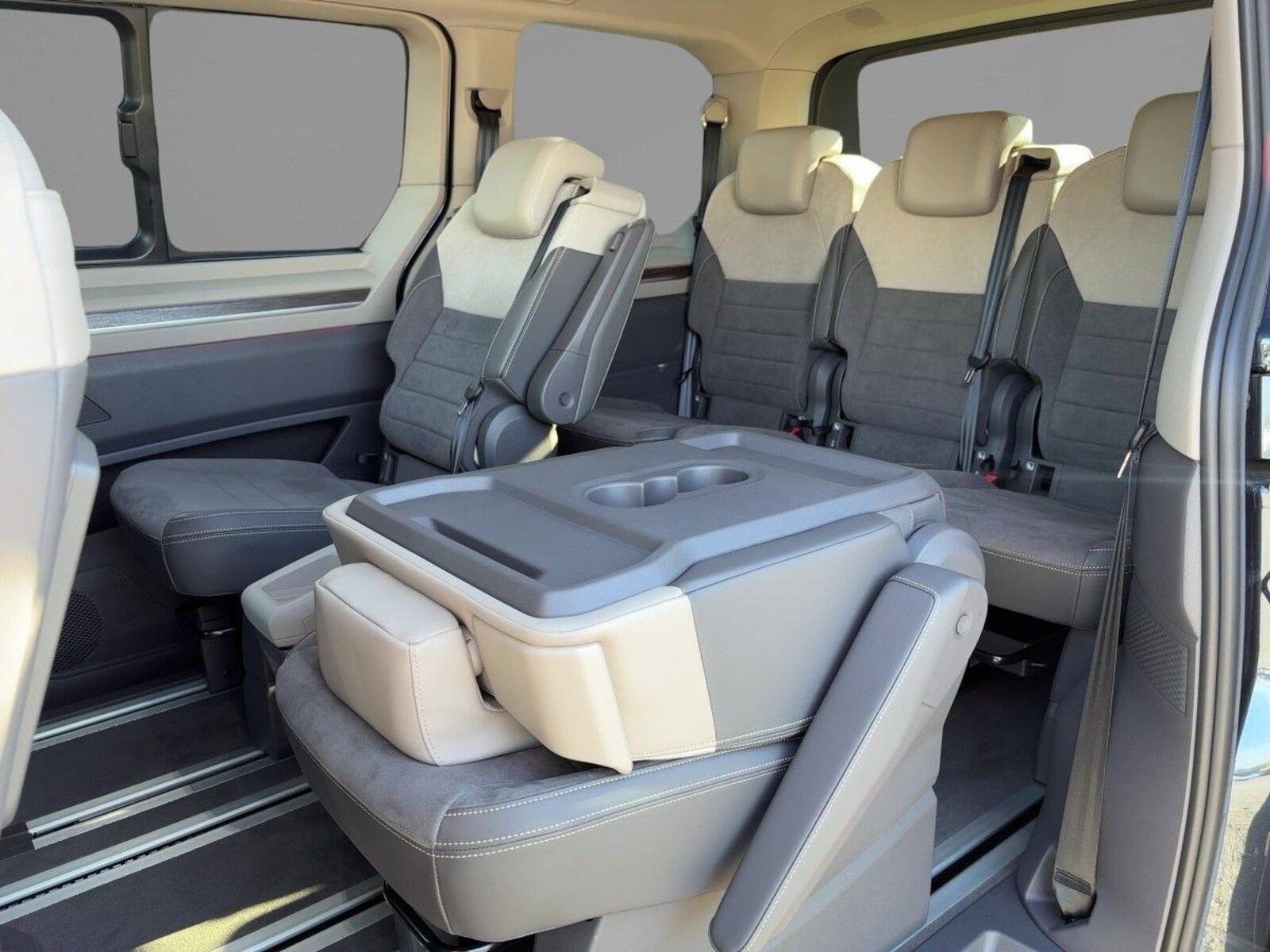 Volkswagen Multivan – Bild 7