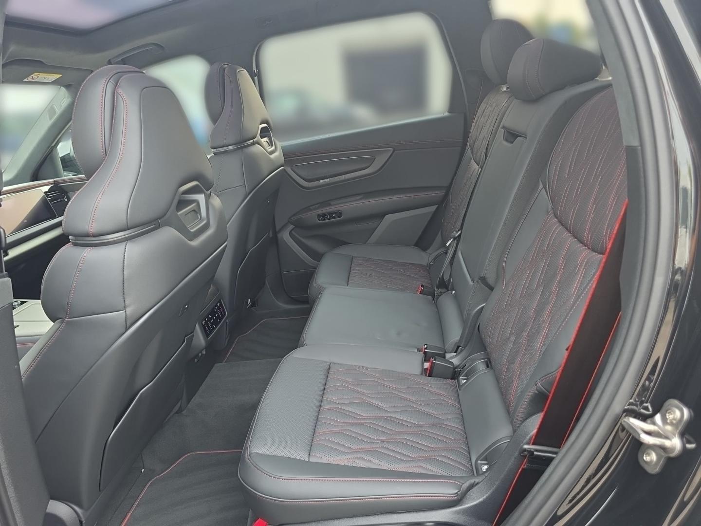 Bild über Audi Q7 SUV TDI quattro 220 kW tiptronic - für weitere Informationen kontaktieren Sie den Audi Partner
