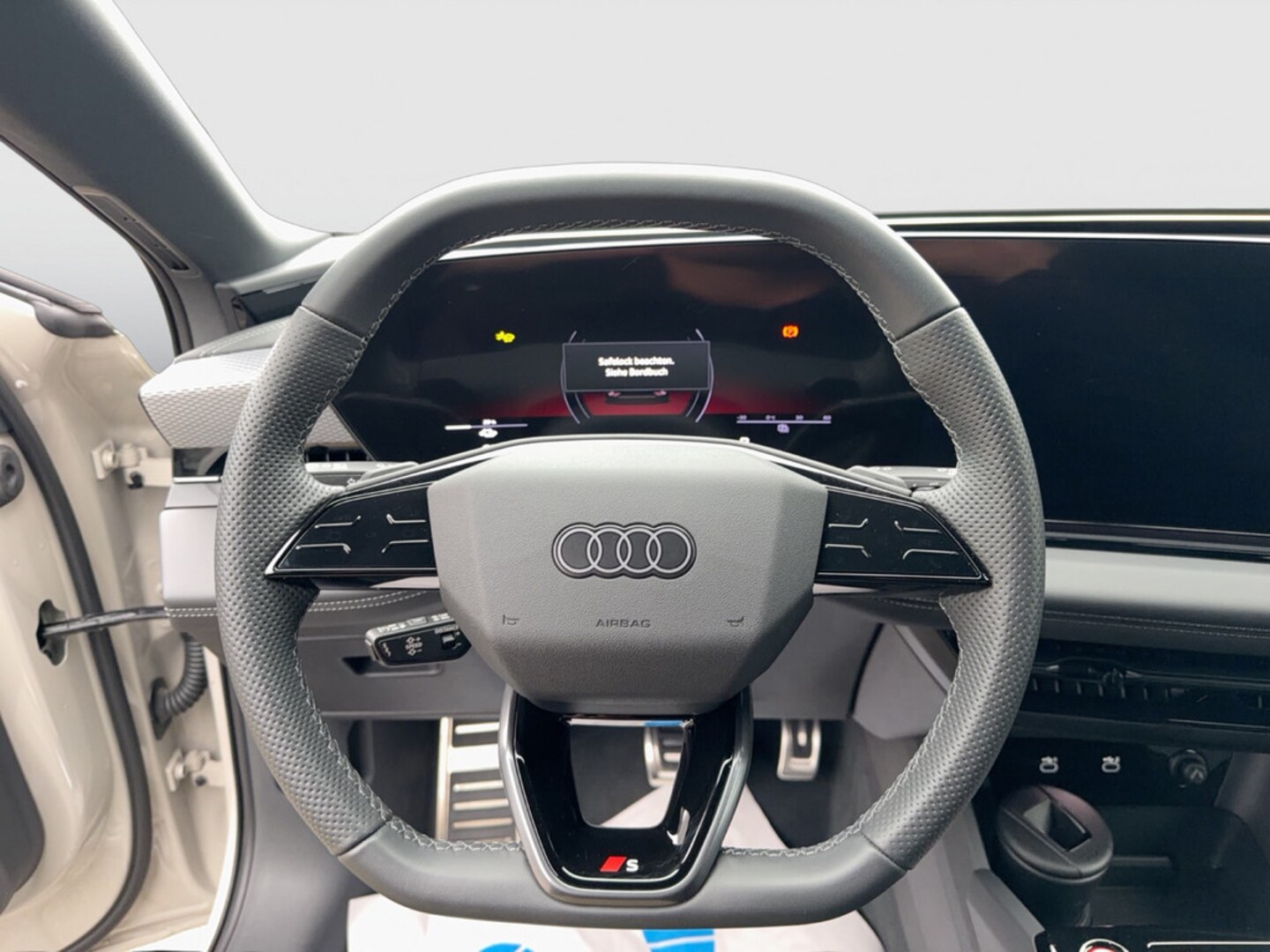 Bild über Audi S6 Avant e-tron e-tron quattro - für weitere Informationen kontaktieren Sie den Audi Partner