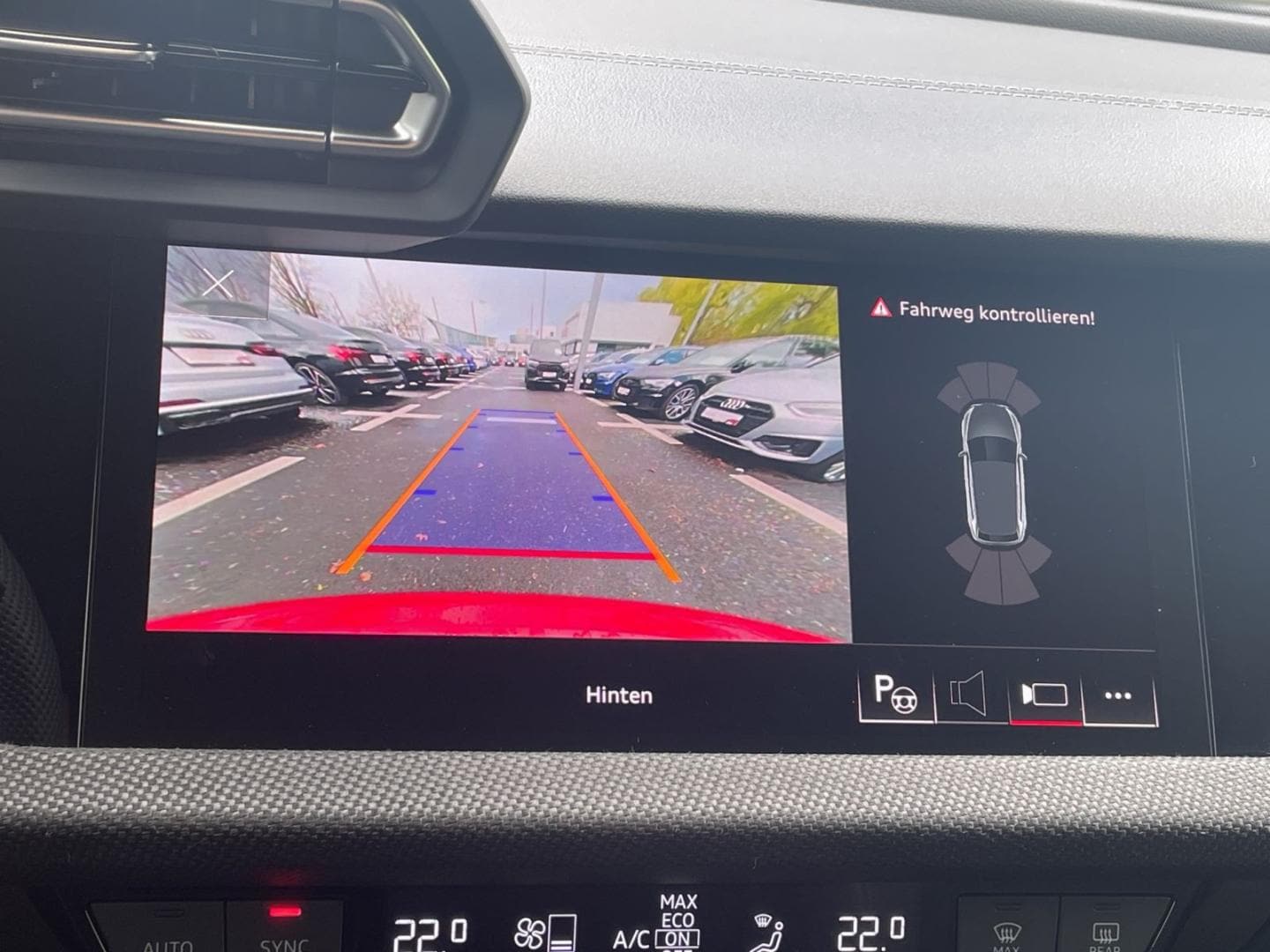 Bild über Audi A3 Sportback TFSI e S line 45 TFSI e S tronic - für weitere Informationen kontaktieren Sie den Audi Partner