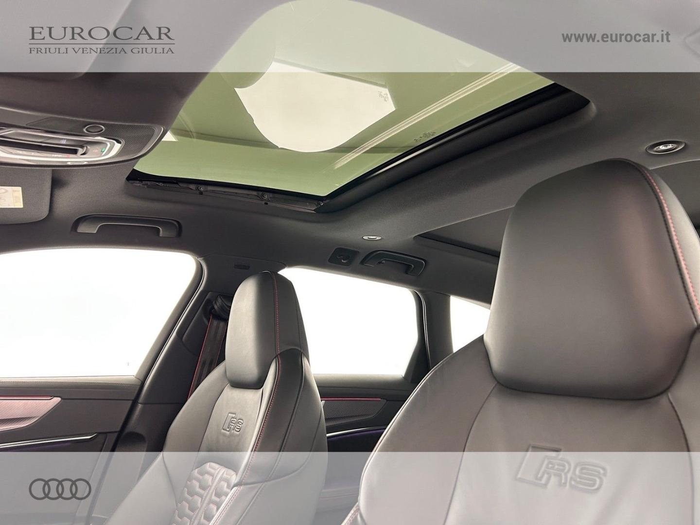 Image about Audi RS 6 Avant RS 6 Avant 441 kW (600 PS) tiptronic