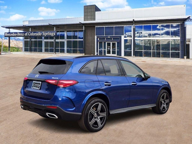 2025 Mercedes-Benz GLC 300