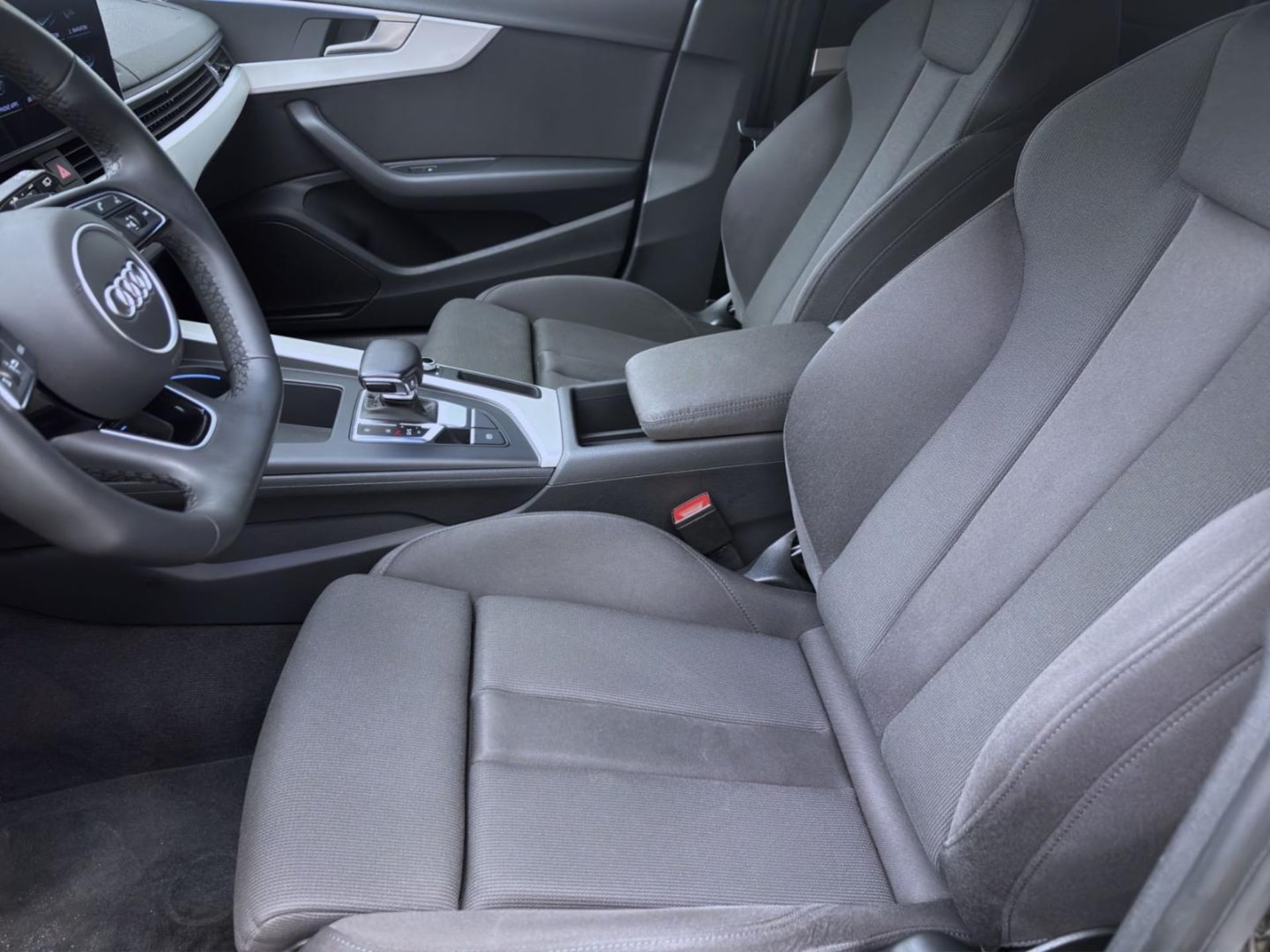Audi A4 Avant S line