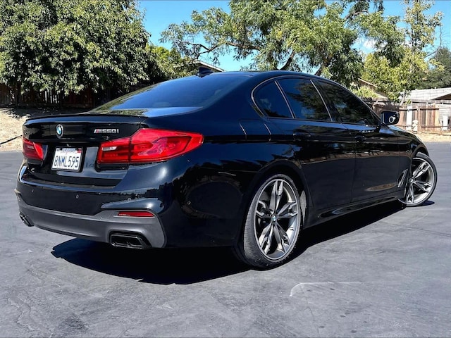 2020 BMW M550i