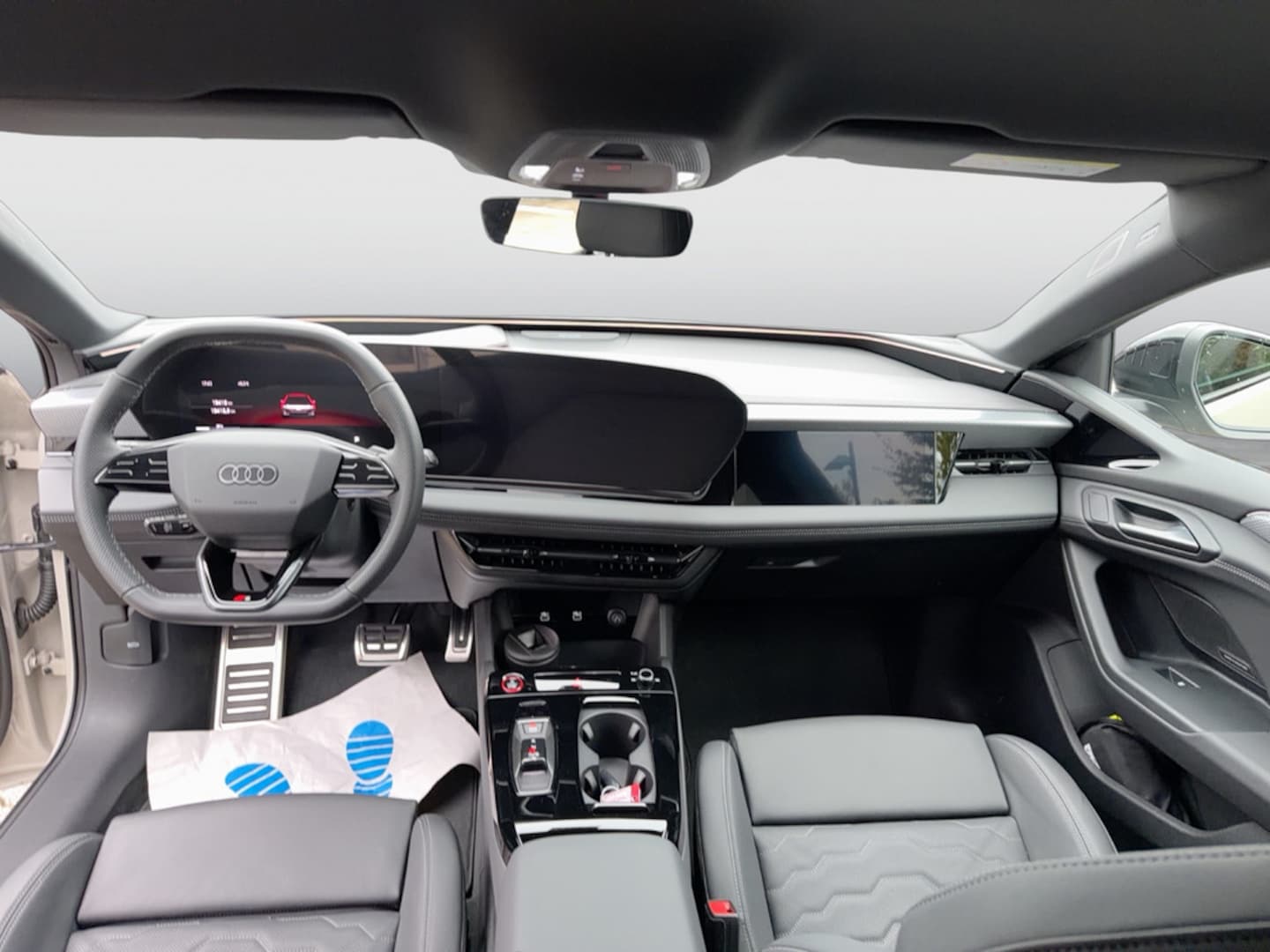 Bild über Audi S6 Avant e-tron e-tron quattro - für weitere Informationen kontaktieren Sie den Audi Partner