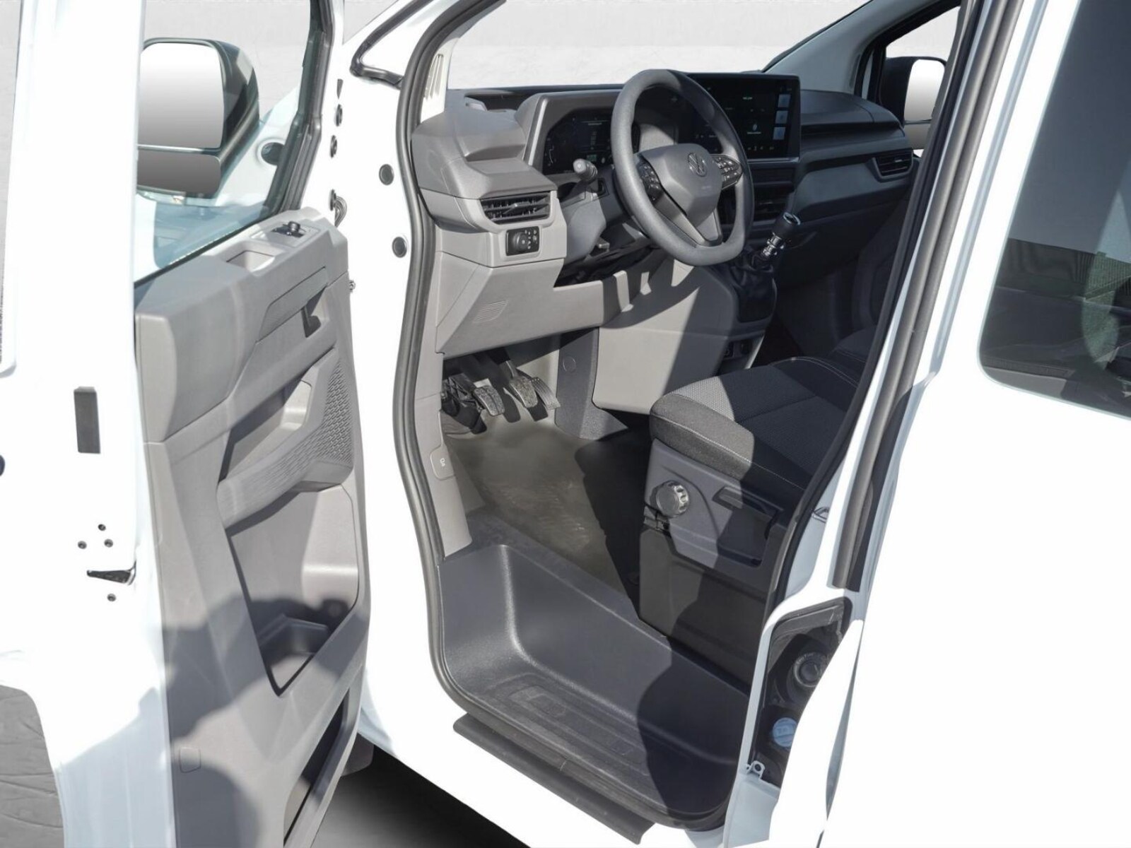 Volkswagen Transporter Kombi kurzer Radstand – Bild 13