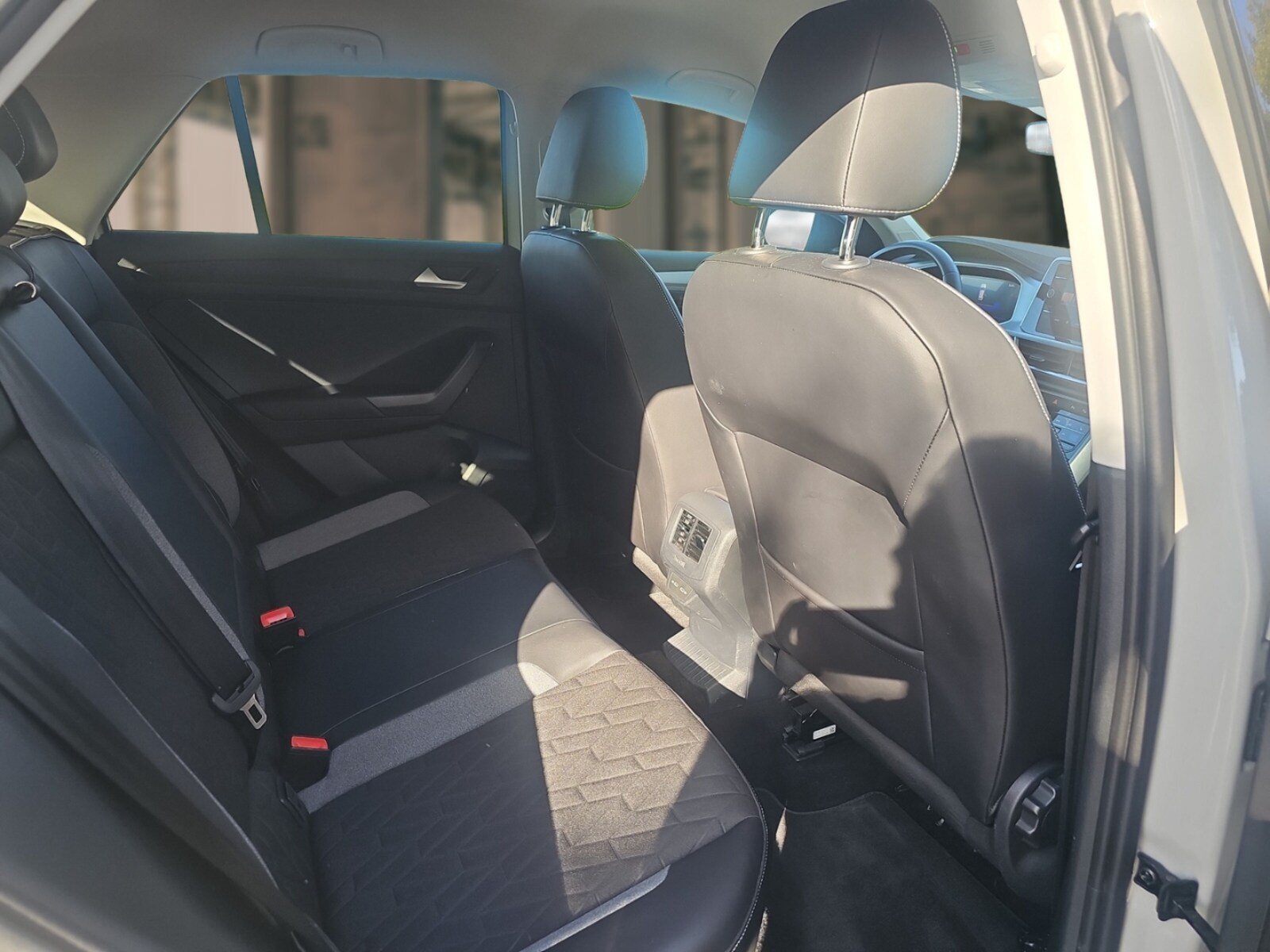 Volkswagen T-Roc – Bild 10