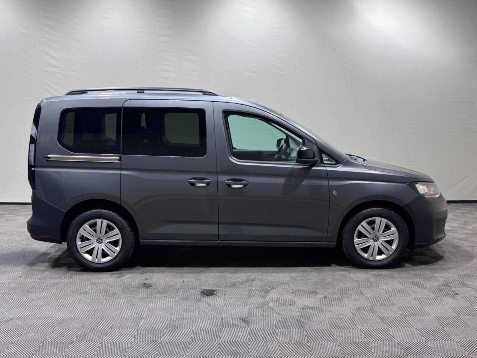 Volkswagen Caddy Basis-Modell
