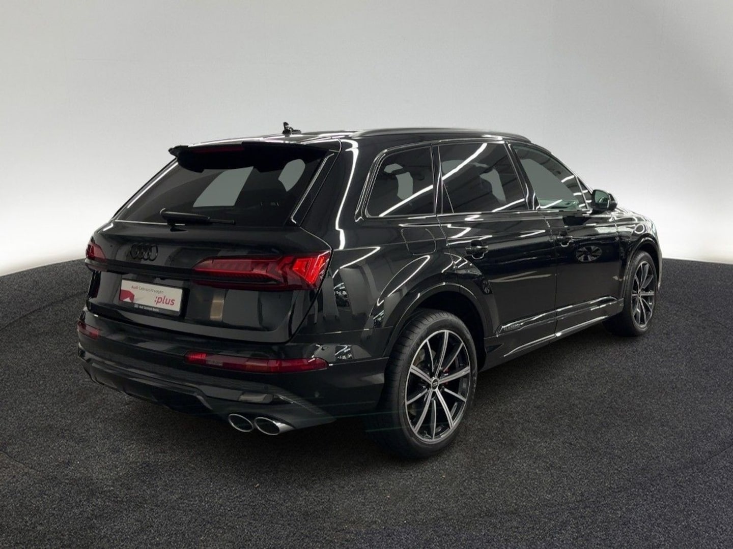 Bild über Audi SQ7 competition plus TFSI quattro tiptronic - für weitere Informationen kontaktieren Sie den Audi Partner