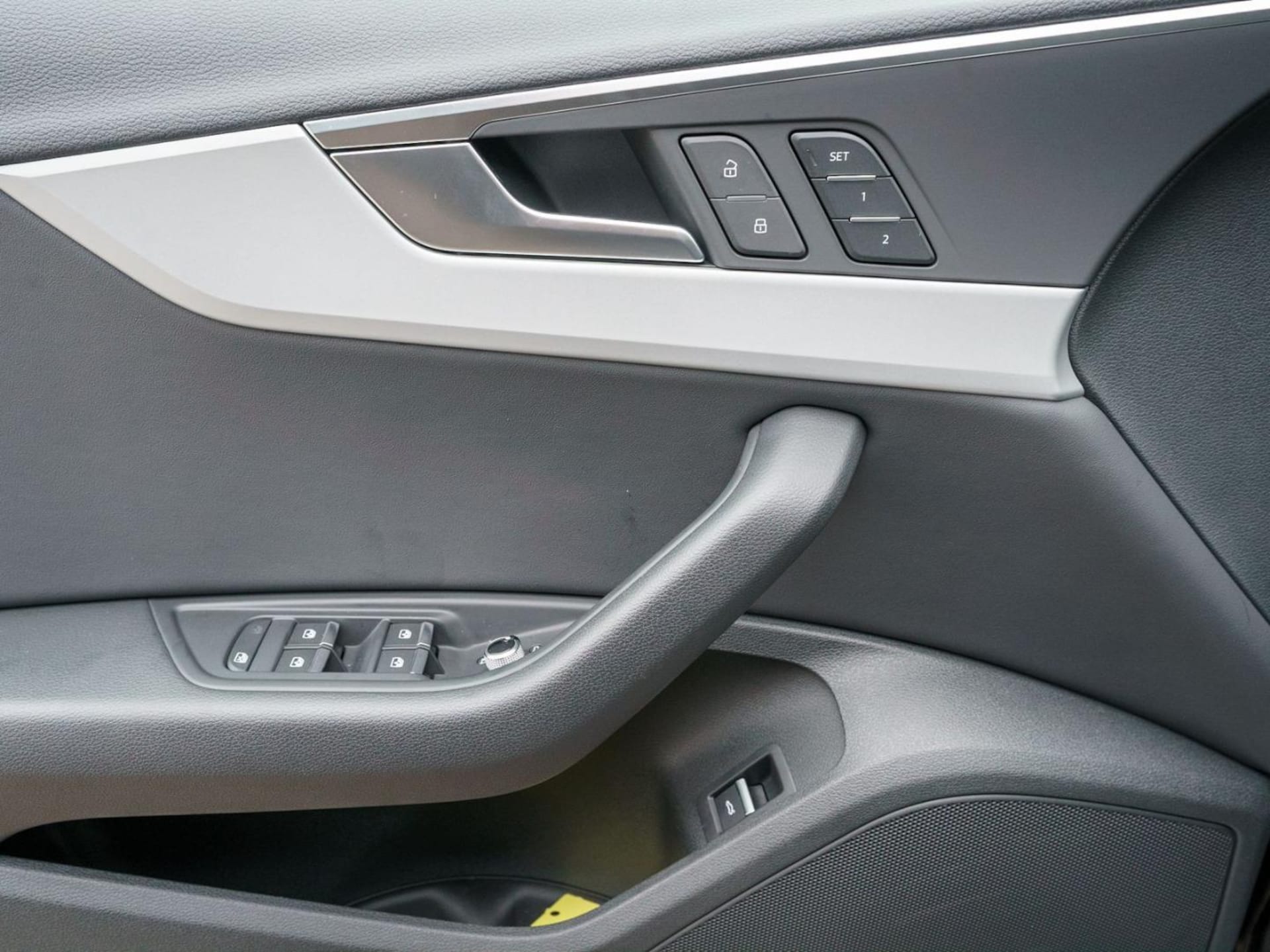 Audi A4 Avant S line