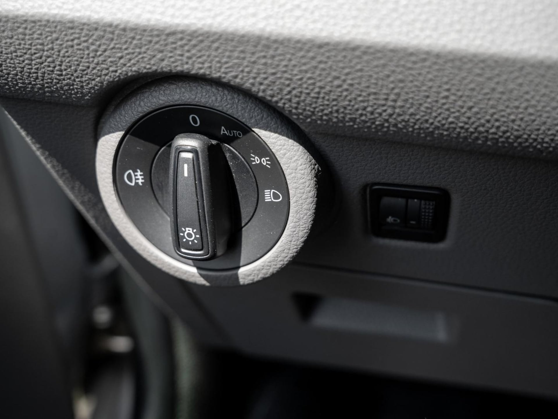 Volkswagen T6.1 Transporter Kasten langer Radstand