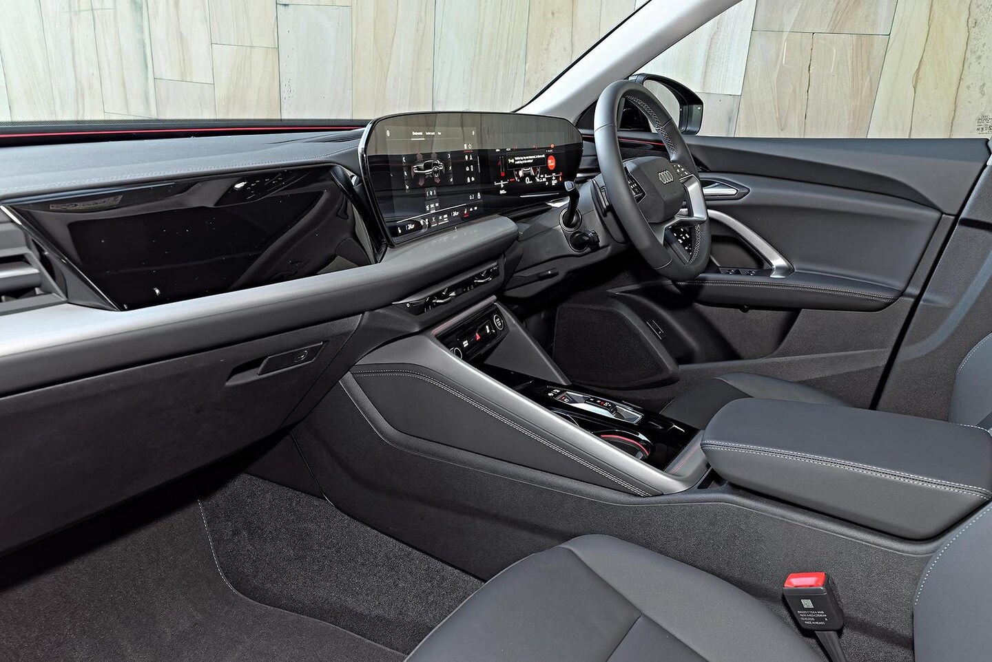 Image about Audi Q5 SUV TFSI 150 kW