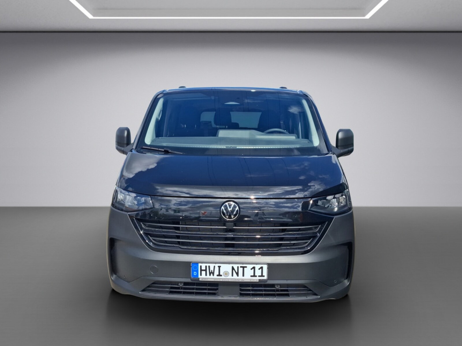 Volkswagen Transporter Kombi langer Radstand – Bild 9
